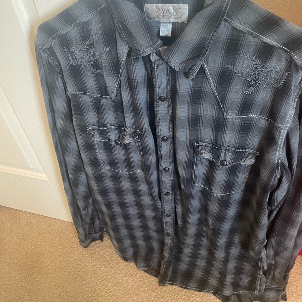Men's Black Plaid Shirt